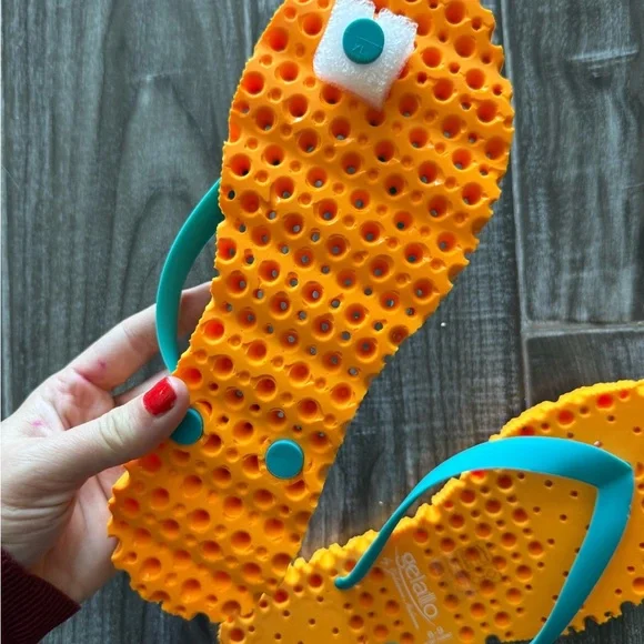 NWT Women’s Gelatto Flip Flops - Orange and Blue (Italian Brand) - Picture 3 of 7